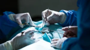 Cirurgia de Hérnia de Disco: Quando é Indicada e Como Funciona